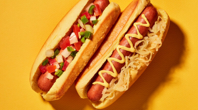 Are there any good hot dog recipes?  Can you eat hot dogs in moderation?  Answers to your questions about hot dogs and health