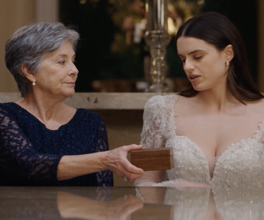 Novia rompió la carta de su suegra y descubrió que perdió un regalo millonario