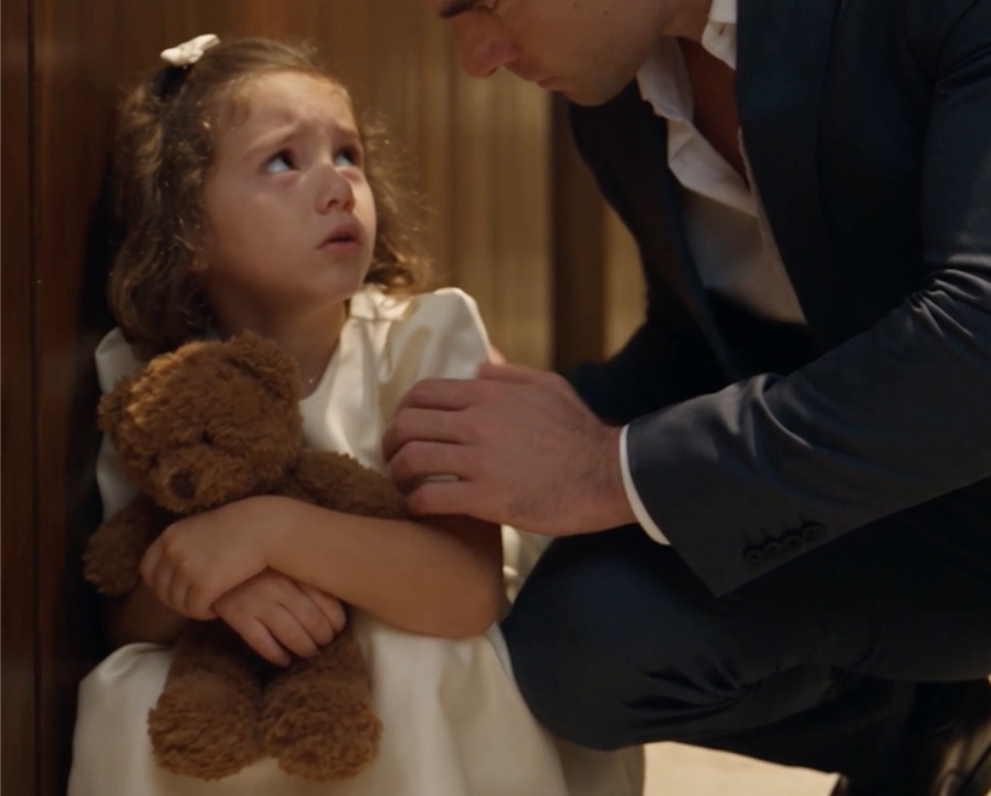 Niña escuchó secreto de su madre y padre descubrió mentira de Verónica